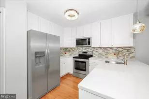20409 Remsbury Pl, Gaithersburg, MD 20886 - Photo 11