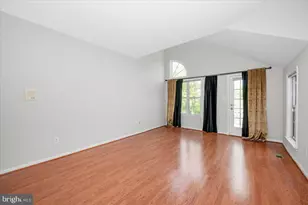 20409 Remsbury Pl, Gaithersburg, MD 20886 - Photo 3
