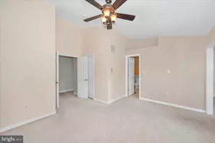 20409 Remsbury Pl, Gaithersburg, MD 20886 - Photo 17