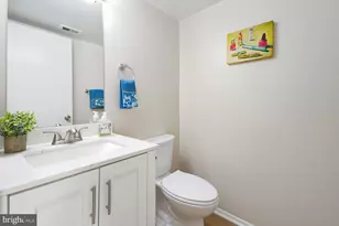 15011 Candover Ct, Silver Spring, MD 20906 - Photo 5