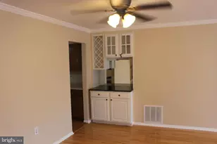 611 Suffield Dr, Gaithersburg, MD 20878 - Photo 9