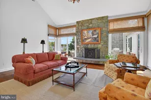 8601 Split Oak Cir, Bethesda, MD 20817 - Photo 7