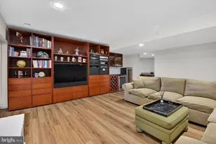 8601 Split Oak Cir, Bethesda, MD 20817 - Photo 35