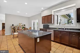 8601 Split Oak Cir, Bethesda, MD 20817 - Photo 13