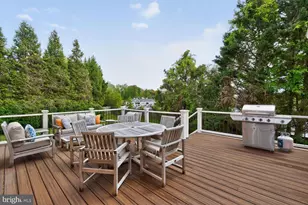 8601 Split Oak Cir, Bethesda, MD 20817 - Photo 19