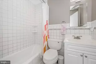 36 Castle Ct, Gaithersburg, MD 20878 - Photo 25