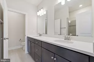 16136 Columbus Ave, Rockville, MD 20855 - Photo 9