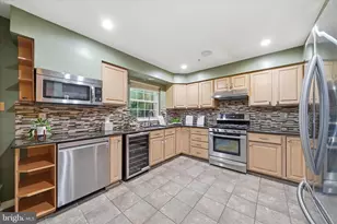 13003 Prairie View Pl, Germantown, MD 20874 - Photo 17
