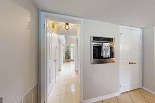 11901 Rustic Farm Ct, Germantown, MD 20874 - Photo 9