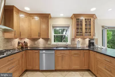 9437 Reach Road, Potomac, MD 20854 - Photo 11
