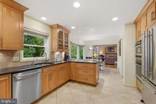 9437 Reach Rd, Potomac, MD 20854 - Photo 13