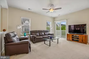 19402 Buckingham Way, Germantown, MD 20874 - Photo 9