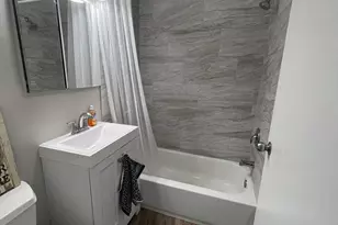 10201 Grosvenor Pl, Rockville, MD 20852 - Photo 7