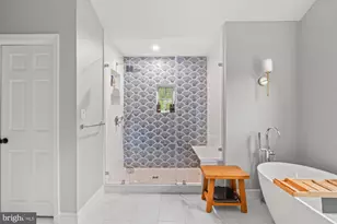 3701 Blackthorn Ct, Chevy Chase, MD 20815 - Photo 17