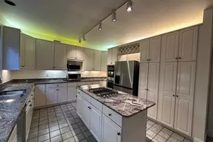 5509 Thornbush Ct, Bethesda, MD 20814 - Photo 9