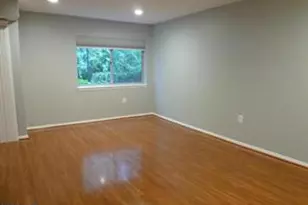 5200 Crossfield Ct, Rockville, MD 20852 - Photo 3