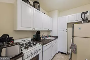 4242 East-West Hwy, Chevy Chase, MD 20815 - Photo 19