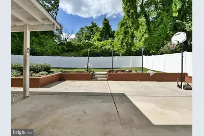 9823 Singleton Drive, Bethesda, MD 20817 - Photo 45