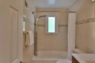 9823 Singleton Dr, Bethesda, MD 20817 - Photo 25