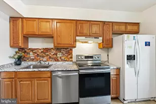 19740 Wootton Ave, Poolesville, MD 20837 - Photo 11