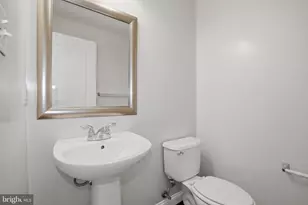11910 Weybridge Lane, Germantown, MD 20876 - Photo 13