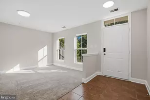11910 Weybridge Lane, Germantown, MD 20876 - Photo 3