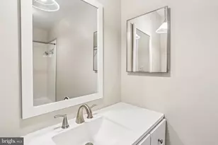 14403 Butternut Ct, Rockville, MD 20853 - Photo 17