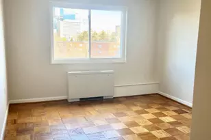 4800 Chevy Chase Dr, Chevy Chase, MD 20815 - Photo 19
