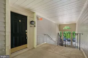 111 Timberbrook Ln, Gaithersburg, MD 20878 - Photo 5