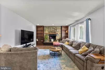 7301 Chrome Mine Road, Gaithersburg, MD 20882 - Photo 5