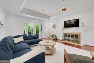 11229 Huntover Dr, Rockville, MD 20852 - Photo 9