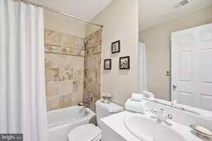 9860 Avenel Farm Dr, Potomac, MD 20854 - Photo 27