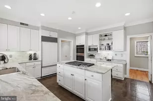 9860 Avenel Farm Dr, Potomac, MD 20854 - Photo 9