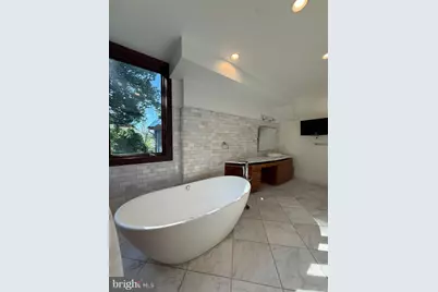 10420 Oaklyn Drive, Potomac, MD 20854 - Photo 19