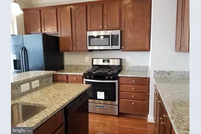 643 Pullman Place, Gaithersburg, MD 20877 - Photo 5