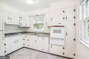 803 Burdette Rd, Rockville, MD 20851 - Photo 13