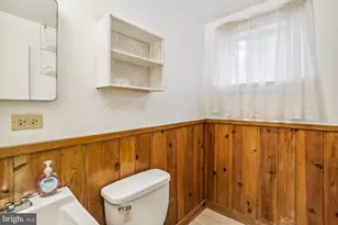 803 Burdette Rd, Rockville, MD 20851 - Photo 33