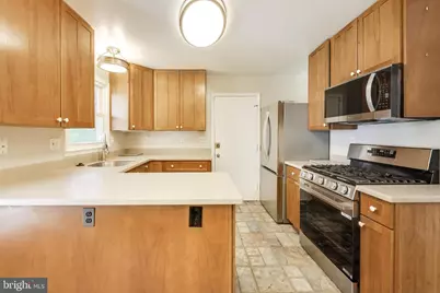 8 Barrington Fare, Rockville, MD 20850 - Photo 11