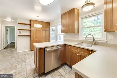 8 Barrington Fare, Rockville, MD 20850 - Photo 13