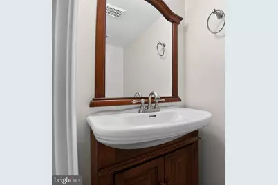 220 Pender, Rockville, MD 20850 - Photo 11
