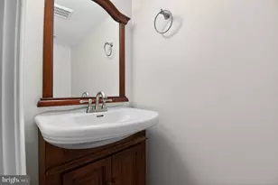 220 Pender, Rockville, MD 20850 - Photo 11