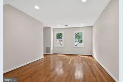 220 Pender, Rockville, MD 20850 - Photo 29