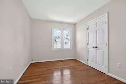220 Pender, Rockville, MD 20850 - Photo 13