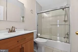 220 Pender, Rockville, MD 20850 - Photo 5