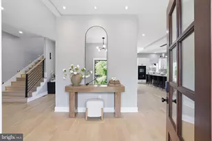 7121 W Greenvale Pkwy, Chevy Chase, MD 20815 - Photo 15
