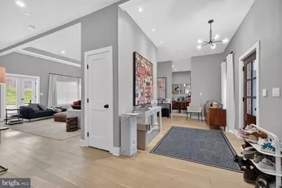 7121 W Greenvale Parkway, Chevy Chase, MD 20815 - Photo 3