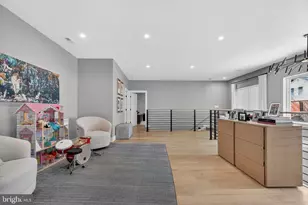 7121 W Greenvale Pkwy, Chevy Chase, MD 20815 - Photo 17