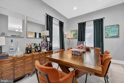 7121 W Greenvale Parkway, Chevy Chase, MD 20815 - Photo 9