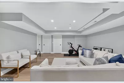 7121 W Greenvale Parkway, Chevy Chase, MD 20815 - Photo 39