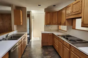 8410 Hawkins Creamery Rd, Gaithersburg, MD 20882 - Photo 9